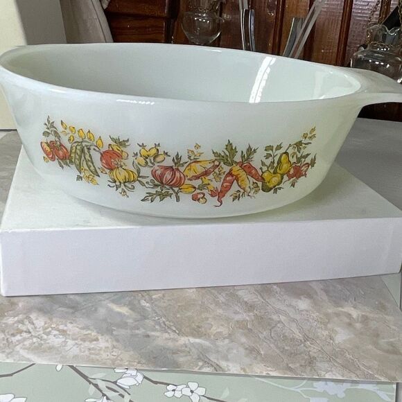 Fire King Anchor Hocking  casserole serving dish. - Picture 2 of 6